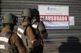 “Receptación, venta de productos robados”: clausuran galpón con casi 800 locales comerciales en barrio Franklin