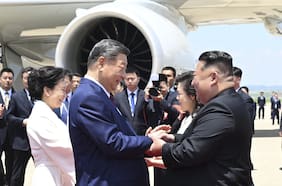 Xi Jinping visita Corea del Norte para reforzar lazos de una amistad “invencible”
