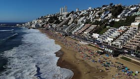 “Teams” de verano y sector gastronómico impulsan alza en ofertas de empleo estival