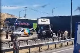Choque de camión en San Bernardo genera alta congestión en la Ruta 5 al sur