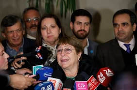 Inclusión de la población migrante, trabajo con Gendarmería y apoyo a víctimas: las propuestas que presentará Bachelet en seguridad para los candidatos municipales