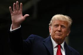 Trump gana con facilidad caucus de Iowa y confirma liderazgo en las primarias republicanas