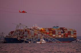 Impactante derrumbe del puente del Baltimore tras ser impactado por un buque de carga