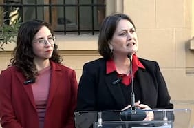 Los argumentos de Laura Albornoz para mantenerse en campaña de Jara y en ENAP pese a polémica