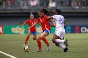Derrota en la cancha y en las tribunas: la Roja femenina pierde con Haití, que fue local en La Florida