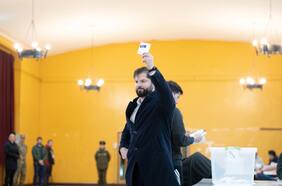 De la victoria de “los amantes de la libertad de Chile” a “un duro golpe para Boric”: Cómo vio la prensa internacional las elecciones de consejeros constitucionales