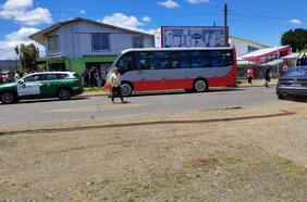 Muere mujer que recibió disparo mientras viajaba en micro en Valdivia