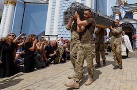 Lugansk asegura que soldados ucranianos caídos en combate son enterrados “de acuerdo con cánones cristianos”