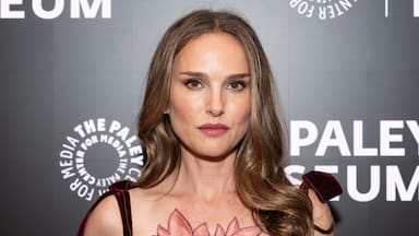 ¿Natalie Portman, destruida en una novela? El escándalo que rodea el nuevo libro de Rachel Cusk