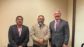 Cámara Chilena de Infraestructura Digital se reúne con diputado Pino por agenda para enfrentar piratería