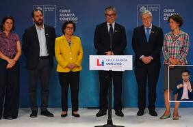 Litio: Gobierno abrirá a privados 26 salares, pero encarga a Codelco y Enami liderar los siete de mayor potencial