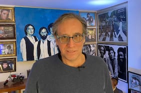 “Una historia material”: Gonzalo Peralta recorre la historia de Chile a través de testimonios inéditos