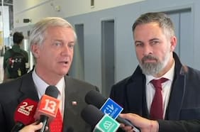 Kast llega a Bruselas y se reúne con líder del partido VOX: también alista encuentros con Viktor Orbán y Giorgia Meloni