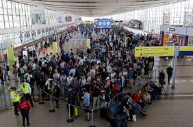 Líneas aéreas y sector del turismo solicitan tomar medidas para evitar futuras paralizaciones de los aeropuertos