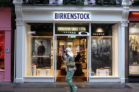 Firma de calzado Birkenstock pretende levantar US$1.400 millones en su salida a bolsa