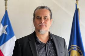 Madre de Carlos Contreras, exseremi de Vivienda: “Hay un whatsapp en que la subsecretaria avisa que le envió el informe a La Moneda y eso lo tiene la Fiscalía”