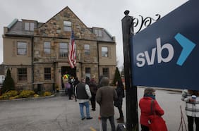 Moody’s degrada su perspectiva para el sistema bancario de EE.UU. tras el colapso de bancos Silicon Valley y Signature