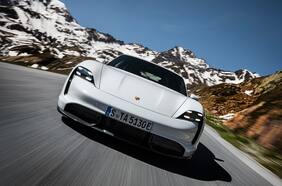 Porsche Taycan: llega a Chile el primer eléctrico de los alemanes