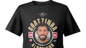 “Colección con exceso de aura”: Colo Colo sorprende y lanza línea de camisetas con la imagen de Vozinha