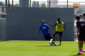 El regate con el que Ansu Fati se merienda a Vidal