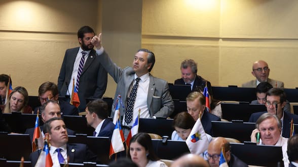 Romero e Irarrázaval, las cartas republicanas para presidir la Cámara: derecha inicia negociaciones