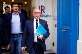 Partido francés Los Republicanos expulsa a su líder tras anunciar pacto con la ultraderecha