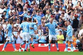 Con un nuevo triplete de Haaland: la contundencia del Manchester City bate al Fulham y lo encumbra en la Premier League