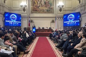 Partido Cristiano de Chile realiza lanzamiento oficial tras reunir firmas para su inscripción ante el Servel