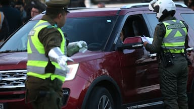 Dígitos que no pueden circular los jueves en la RM por la restricción vehicular 2026