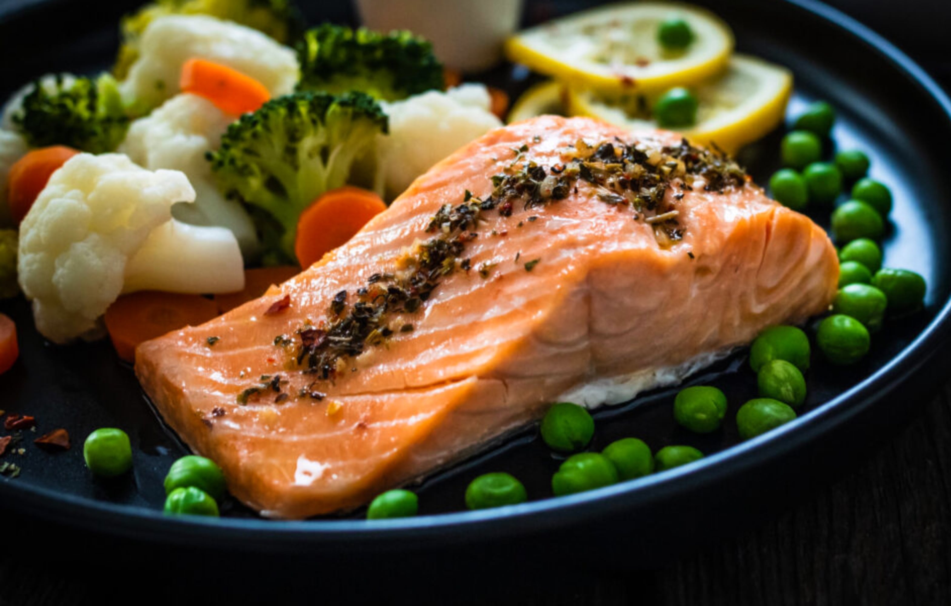 Cómo es la dieta nórdica que disminuye el riesgo de enfermedades como el cáncer y te mantiene saludable, según estudios