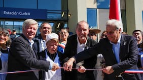 Nueva estación de trenes de Curicó comienza a operar tras 16 años y recibe a sus primeros pasajeros