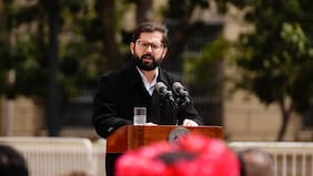 Cámara Nacional del Comercio se suma a las críticas por visita “tardía” de Boric a Rapa Nui: “Es un gesto simbólico”