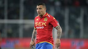 Su esposa acusa maltrato de Unión Española: las polémicas que tienen a Emiliano Vecchio con un pie fuera de Santa Laura