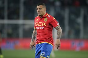 Su esposa acusa maltrato de Unión Española: las polémicas que tienen a Emiliano Vecchio con un pie fuera de Santa Laura