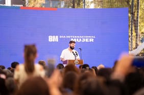 Las dispares reacciones a la reforma de Boric para igualdad de género en sistema electoral