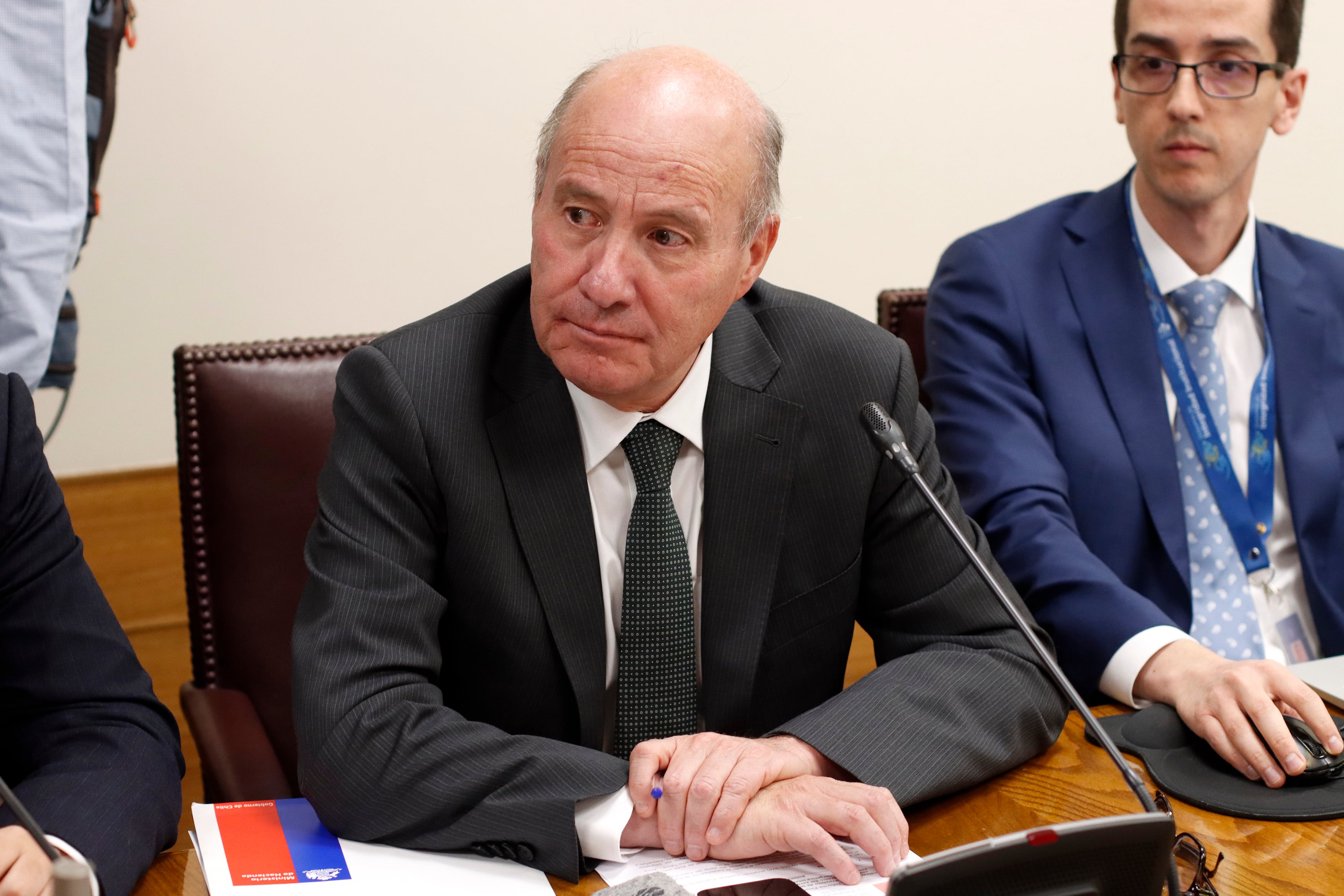 25 DE MARZO DEL 2026
MINISTRO DE HACIENDA, JORGE QUIROZ, DURANTE COMISION EN EL SENADO.
FOTO: DEDVI MISSENE