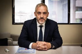 Thayer defiende memorándum que flexibilizó documentos para el ingreso de niños haitianos: “No fue una extralimitación de facultades”