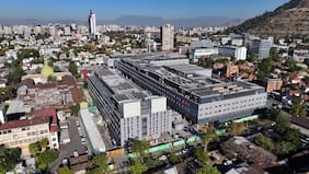 A 12 años de su concesión: Hospital del Salvador e Instituto Nacional de Geriatría presentan 98% de avance