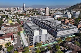 A 12 años de su concesión: Hospital del Salvador e Instituto Nacional de Geriatría presentan 98% de avance