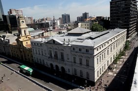 Con Rodrigo Roco en la lista: concurso para la Dirección de Educación Municipal de Santiago cierra con 193 postulaciones