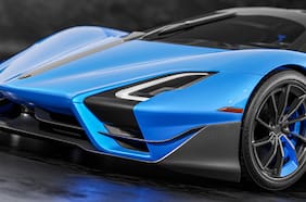 La familia del hiperdeportivo Tuatara crece con los arribos del Striker y el Aggressor