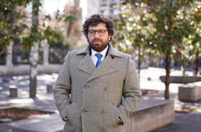 “Me equivoqué al votar Apruebo”: excomisionado Gabriel Osorio (PS) critica texto del Consejo y dice que “repite los mismos errores que la Convención”