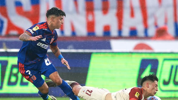 Con la atenta mirada de Fernando Gago: la U no sale del empate ante La Serena en el inicio de la Copa de la Liga
