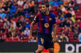 “Nunca quise burlarme”: Rodri ofrece disculpas a toda la plantilla del Valencia tras catalogarlos de “malísimos”