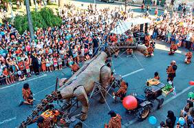 Digital, con aforo reducido y foco local: cómo se proyectan los festivales de teatro de 2021