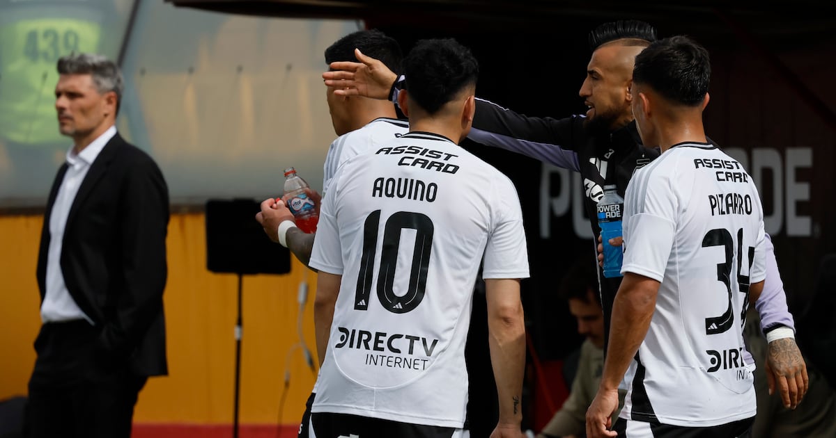 Fernando Ortiz se refiere a la posible salida de Arturo Vidal de Colo Colo: “Desde mi parte toca exprimirlo al máximo”