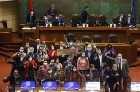 Las AFP rechazan acusaciones de estafa piramidal de senador De Urresti y deslizan críticas al gobierno por llegar a la situación de más retiros de fondos