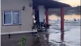 Sistema frontal: piden evacuar tres zonas de La Unión por desborde del río Llollelhue
