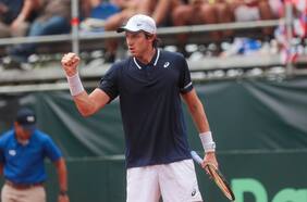 Jarry saca la cara por Chile: derrota a Bublik para dejar la serie igualada ante Kazajistán