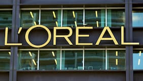 Acciones de L’Oreal sufren una dura caída en bolsa tras decepción por sus resultados